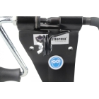 Nitovací stroj na spájanie pílových reťazí elektrických a akumulátorových píl vrátane protikusov